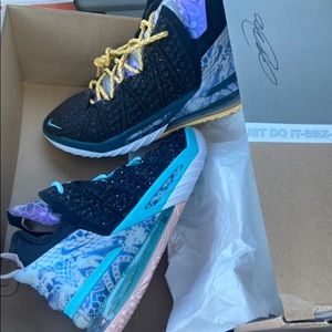 Lebron 18 reflections colorway